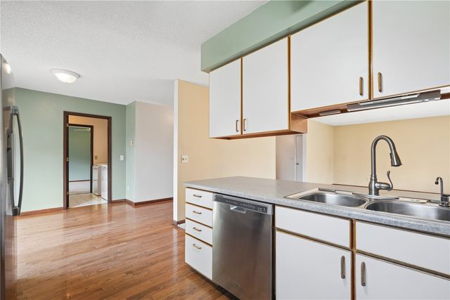 3009 Harvest Hill Road, Cedar Rapids, IA 52404