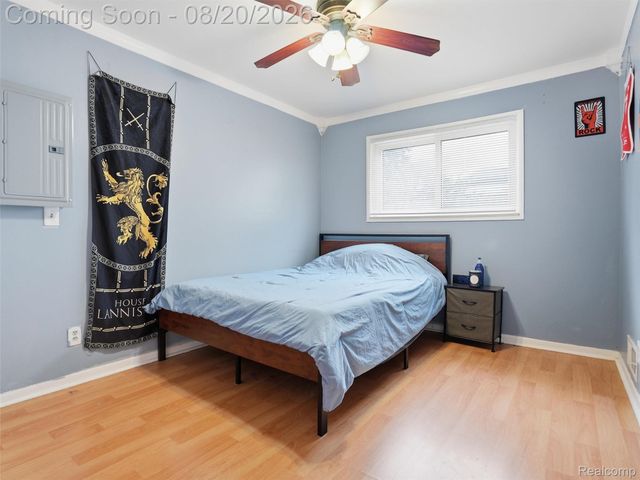 21601 Parkway Street, St. Clair Shores, MI 48082