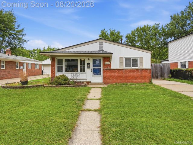 21601 Parkway Street, St. Clair Shores, MI 48082