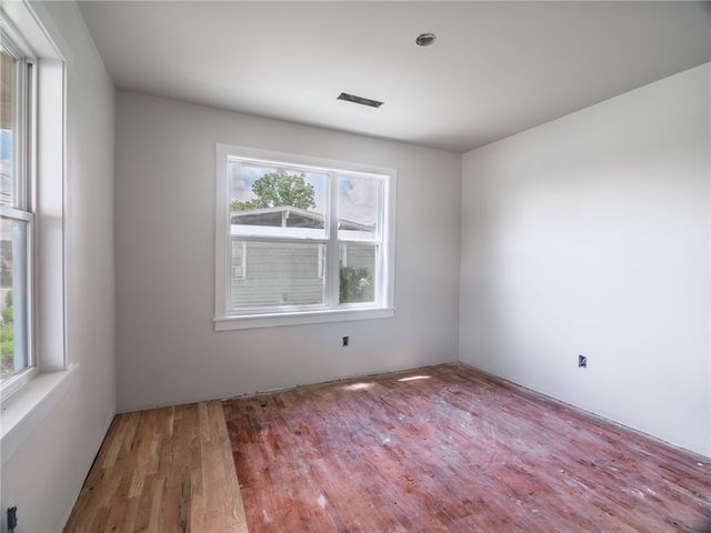 1023 S Morningside Drive, Fayetteville, AR 72701