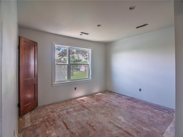 1023 S Morningside Drive, Fayetteville, AR 72701