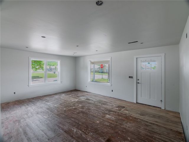 1023 S Morningside Drive, Fayetteville, AR 72701
