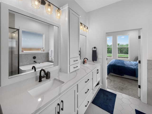 16001 Aparados Way, Edmond, OK 73013