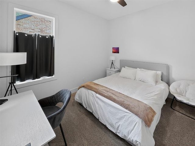 16001 Aparados Way, Edmond, OK 73013