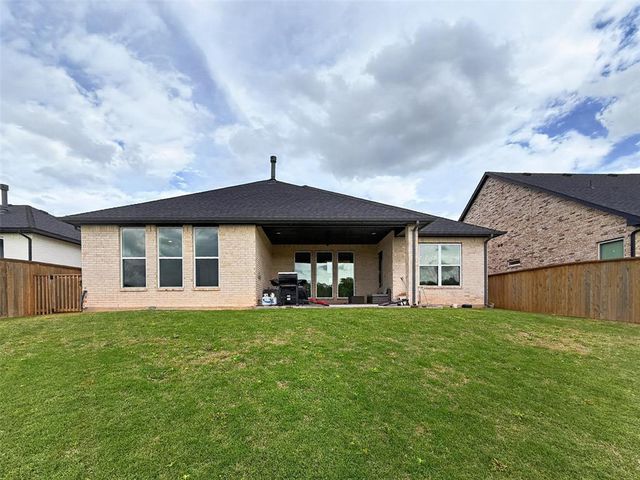 16001 Aparados Way, Edmond, OK 73013