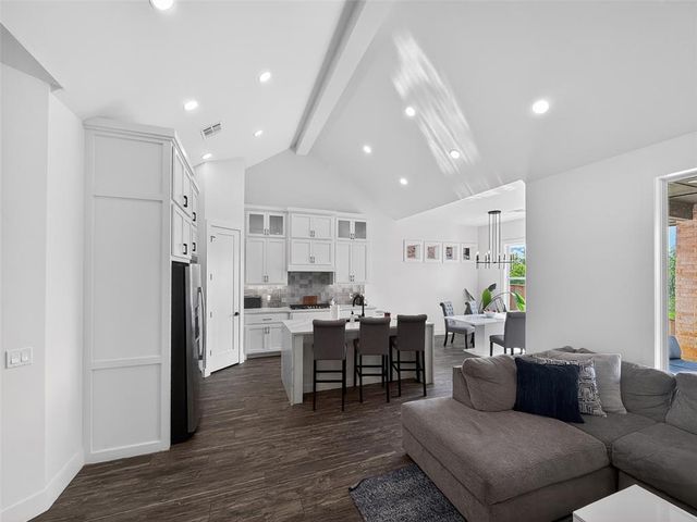 16001 Aparados Way, Edmond, OK 73013