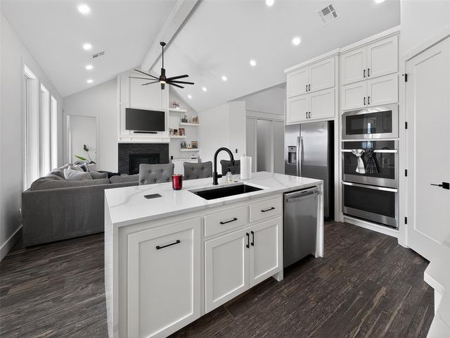 16001 Aparados Way, Edmond, OK 73013