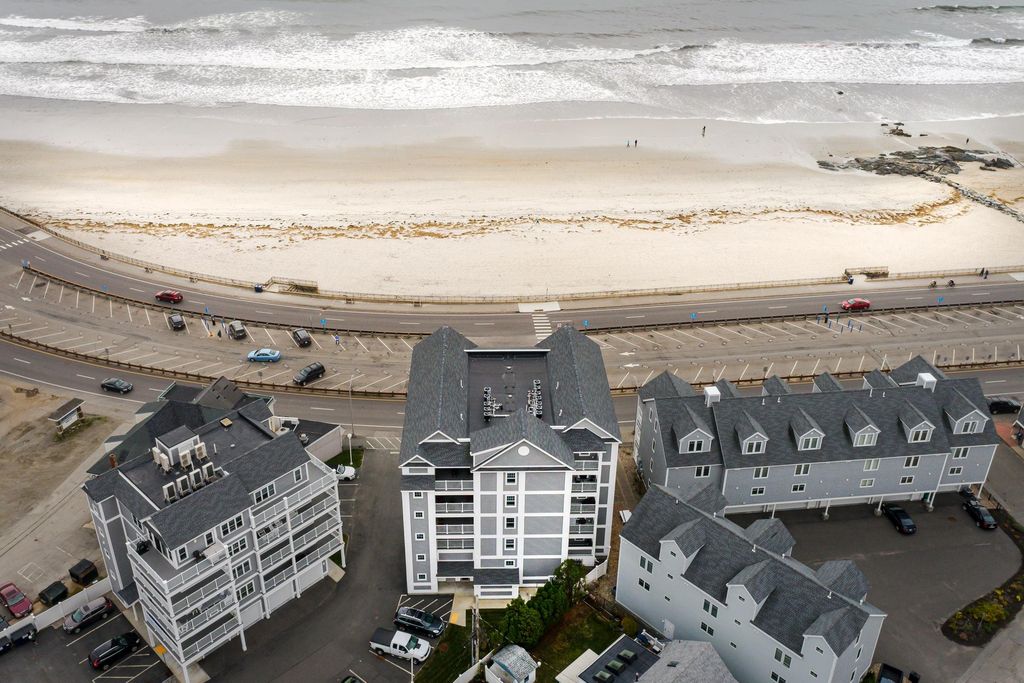 Image 1 of property listing at 377 Ocean Blvd Unit 9, Hampton, NH 03842