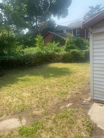 17195 Stoepel Street, Detroit, MI 48221