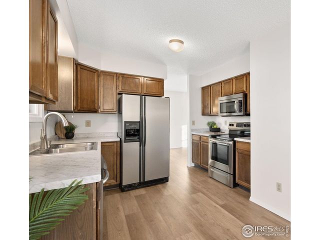 1621 Avondale Dr, Loveland, CO 80538