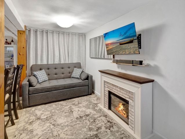 222 Walnut St, Saugus, MA 01906