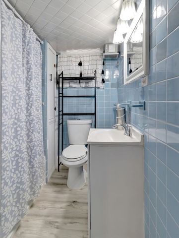 222 Walnut St, Saugus, MA 01906