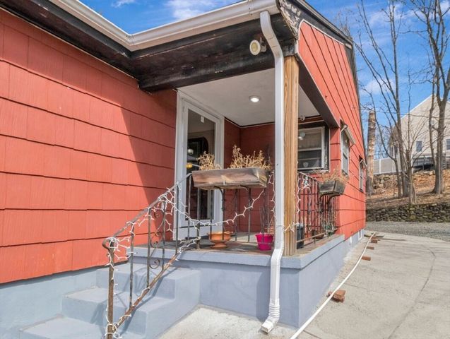 222 Walnut St, Saugus, MA 01906