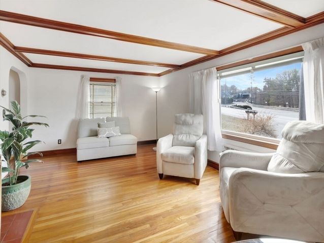 222 Walnut St, Saugus, MA 01906