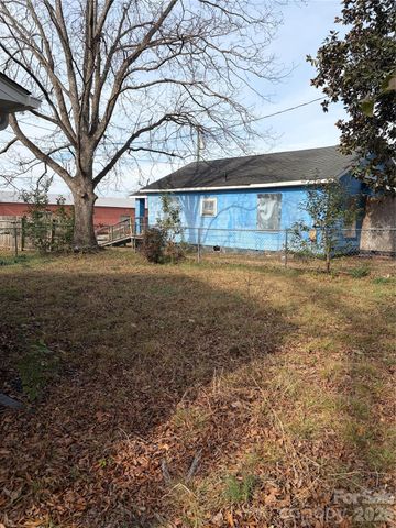 132 E Lacy Street, Chester, SC 29706