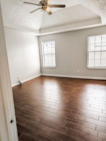 11020 San Jacinto Drive, La Porte, TX 77571