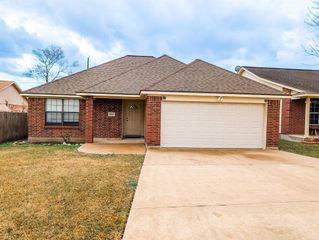 11020 San Jacinto Drive, La Porte, TX 77571