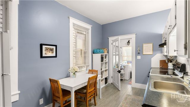 534 E Waldburg Street, Savannah, GA 31401