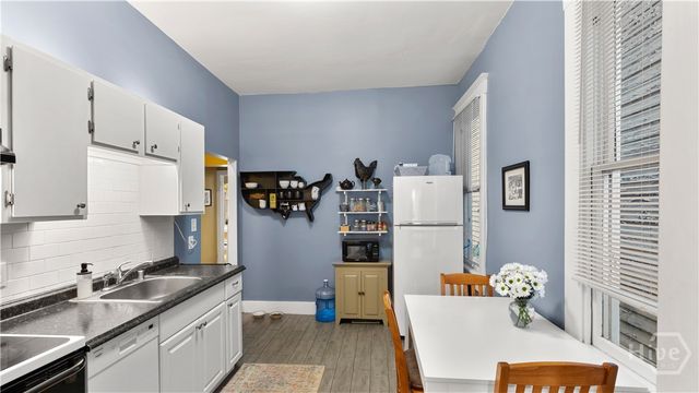 534 E Waldburg Street, Savannah, GA 31401