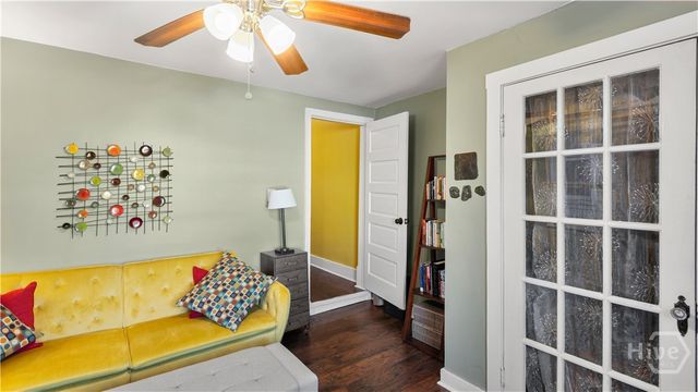 534 E Waldburg Street, Savannah, GA 31401