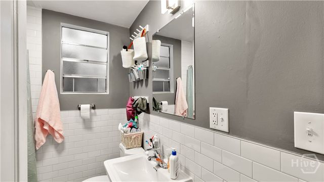 534 E Waldburg Street, Savannah, GA 31401