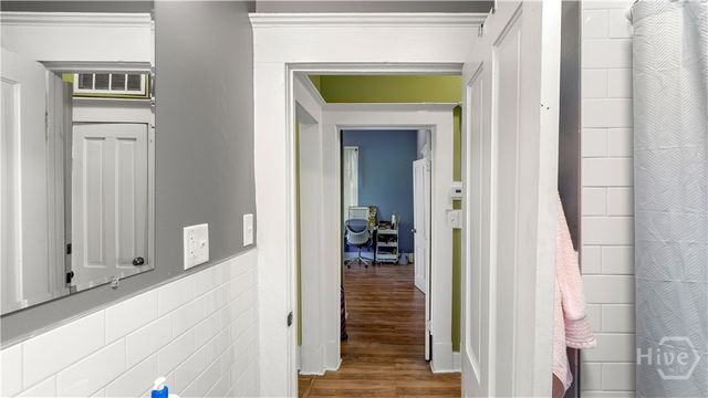 534 E Waldburg Street, Savannah, GA 31401