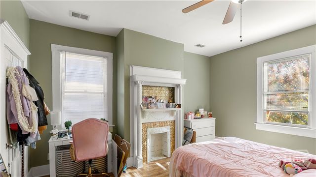 534 E Waldburg Street, Savannah, GA 31401