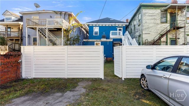 534 E Waldburg Street, Savannah, GA 31401