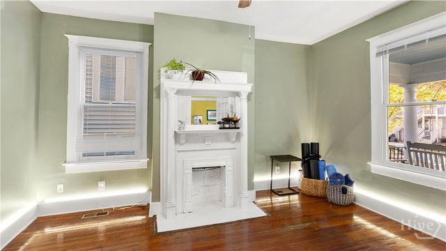 534 E Waldburg Street, Savannah, GA 31401