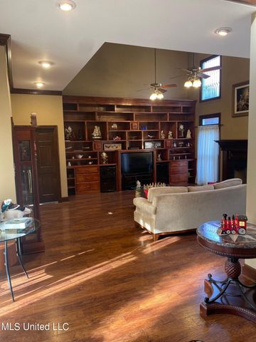 9144 Valley Grove Lane, Southaven, MS 38672
