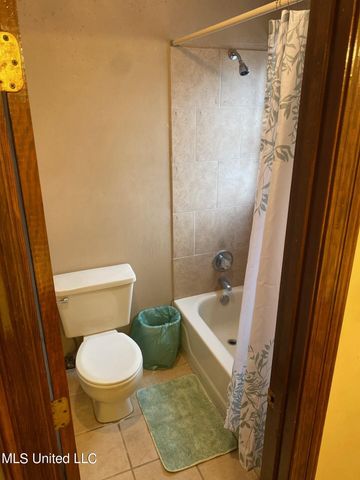 9144 Valley Grove Lane, Southaven, MS 38672