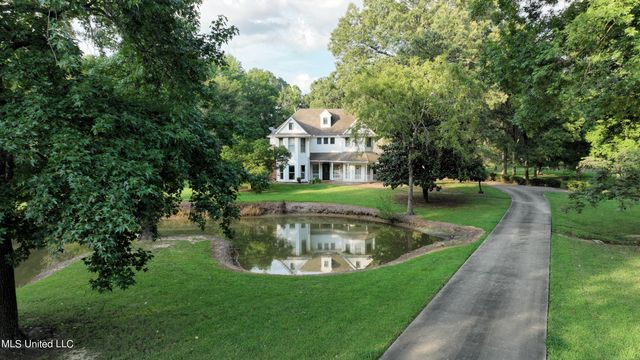 9144 Valley Grove Lane, Southaven, MS 38672