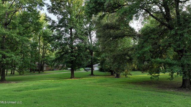 9144 Valley Grove Lane, Southaven, MS 38672