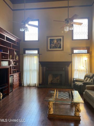 9144 Valley Grove Lane, Southaven, MS 38672
