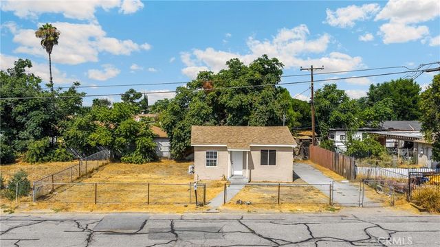 7982 Whitlock Avenue, San Bernardino, CA 92410