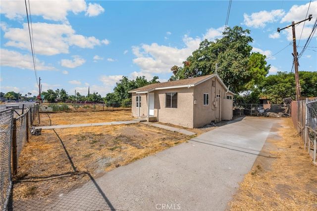7982 Whitlock Avenue, San Bernardino, CA 92410