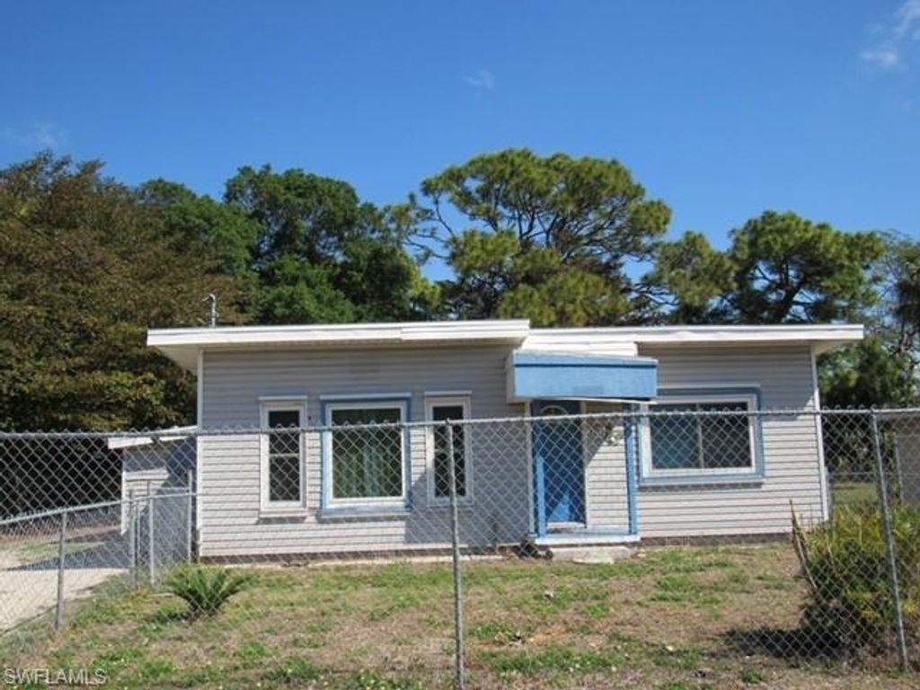 2365 Canal ST, Fort Myers, FL 33901