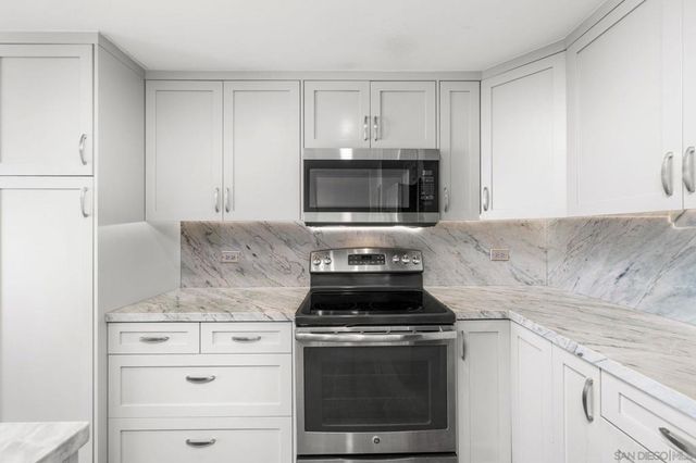 1200 Harbor Drive N 3C, Oceanside, CA 92054