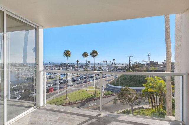 1200 Harbor Drive N 3C, Oceanside, CA 92054