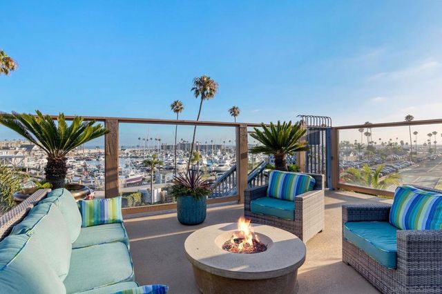 1200 Harbor Drive N 3C, Oceanside, CA 92054