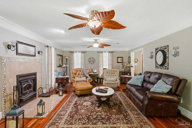6930 Summit Way, Milton, FL 32570