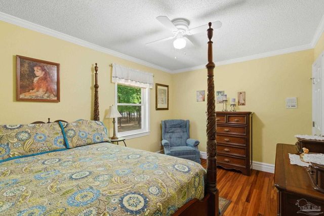 6930 Summit Way, Milton, FL 32570