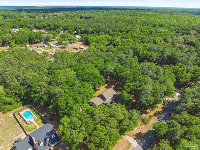 6930 Summit Way, Milton, FL 32570