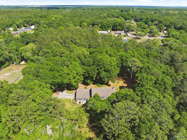 6930 Summit Way, Milton, FL 32570