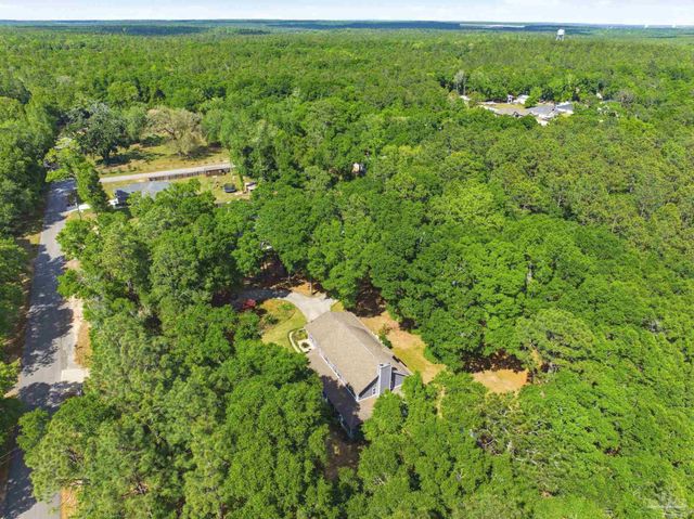 6930 Summit Way, Milton, FL 32570