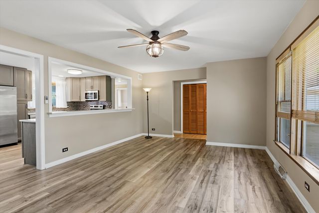 6231 Linden Lane, La Grange Highlands, IL 60525