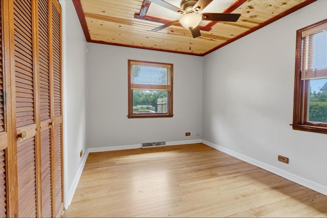 6231 Linden Lane, La Grange Highlands, IL 60525