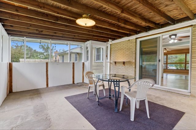 6231 Linden Lane, La Grange Highlands, IL 60525