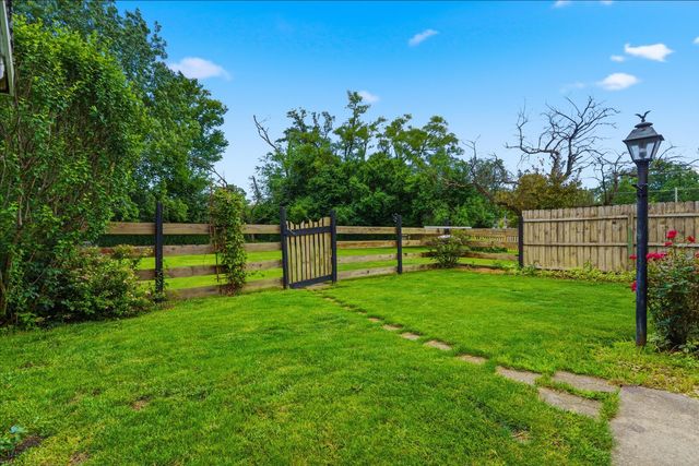 6231 Linden Lane, La Grange Highlands, IL 60525