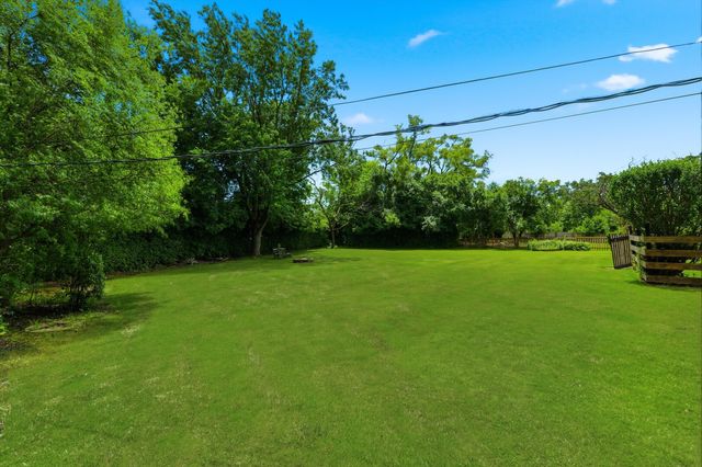 6231 Linden Lane, La Grange Highlands, IL 60525